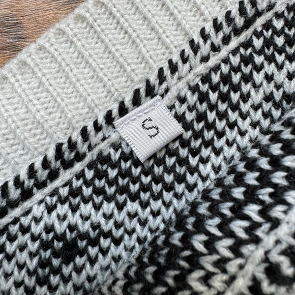 One shoulder black and white fringe sweater. Size small - Picture 2 of 3